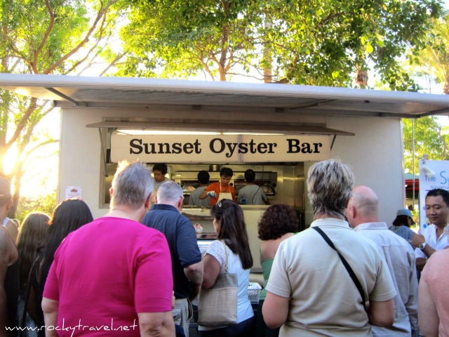 People queueing up IMG_8586