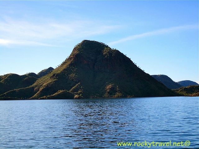 lake_argyle_spiky_hill